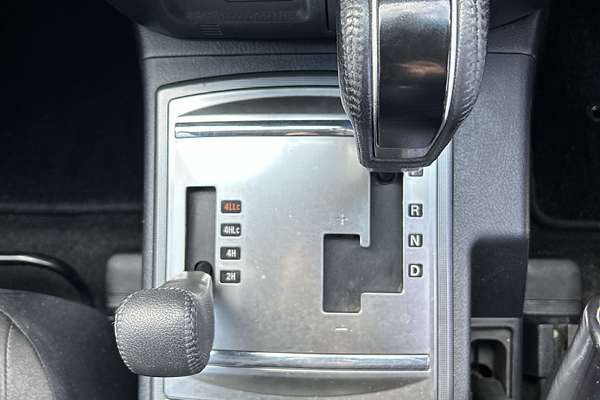 2010 Mitsubishi Pajero GLX NT