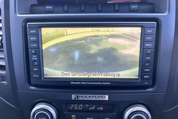 2010 Mitsubishi Pajero GLX NT