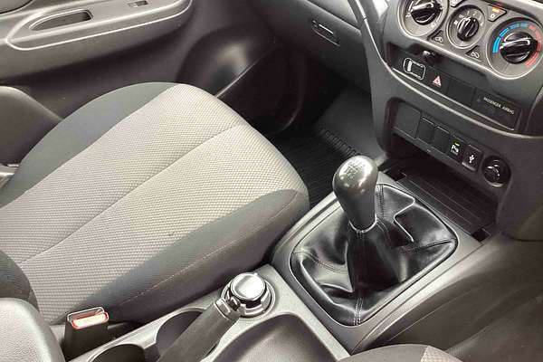 2020 Mitsubishi Triton GLX MR 4X4