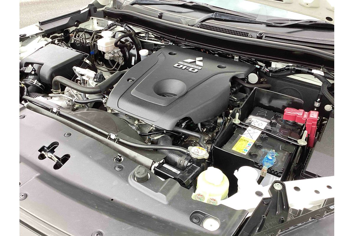 2020 Mitsubishi Triton GLX MR 4X4