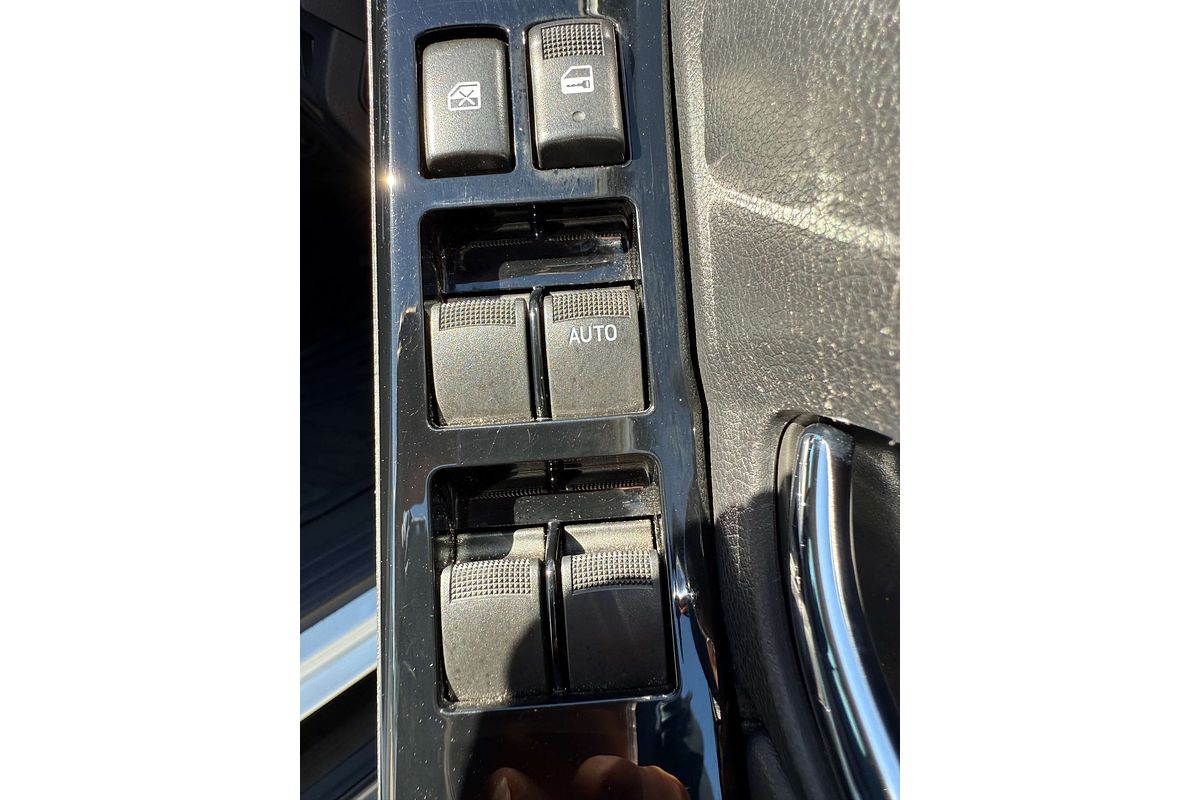2021 Isuzu MU-X LS-T