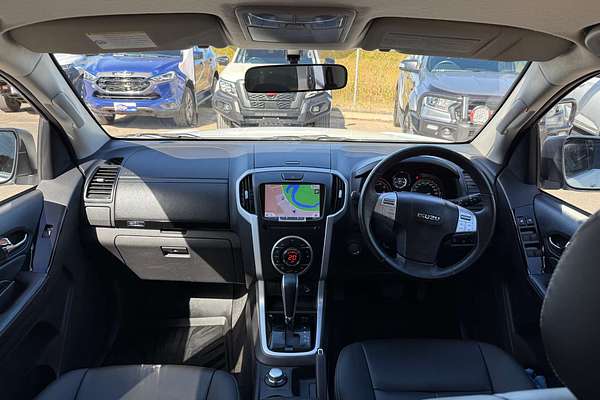 2021 Isuzu MU-X LS-T