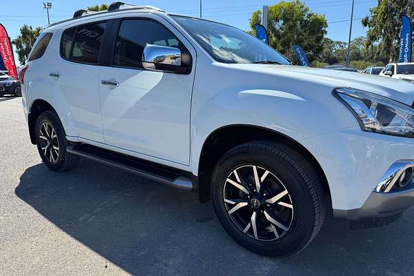 2021 Isuzu MU-X LS-T