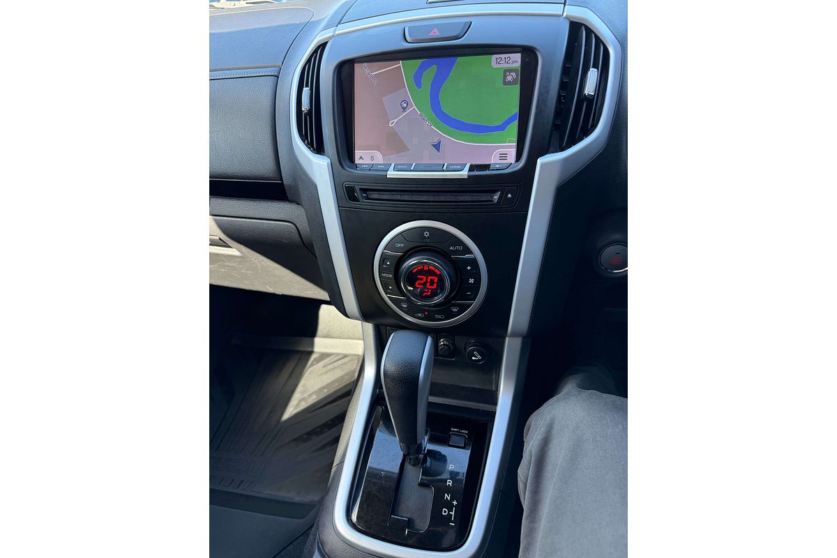 2021 Isuzu MU-X LS-T