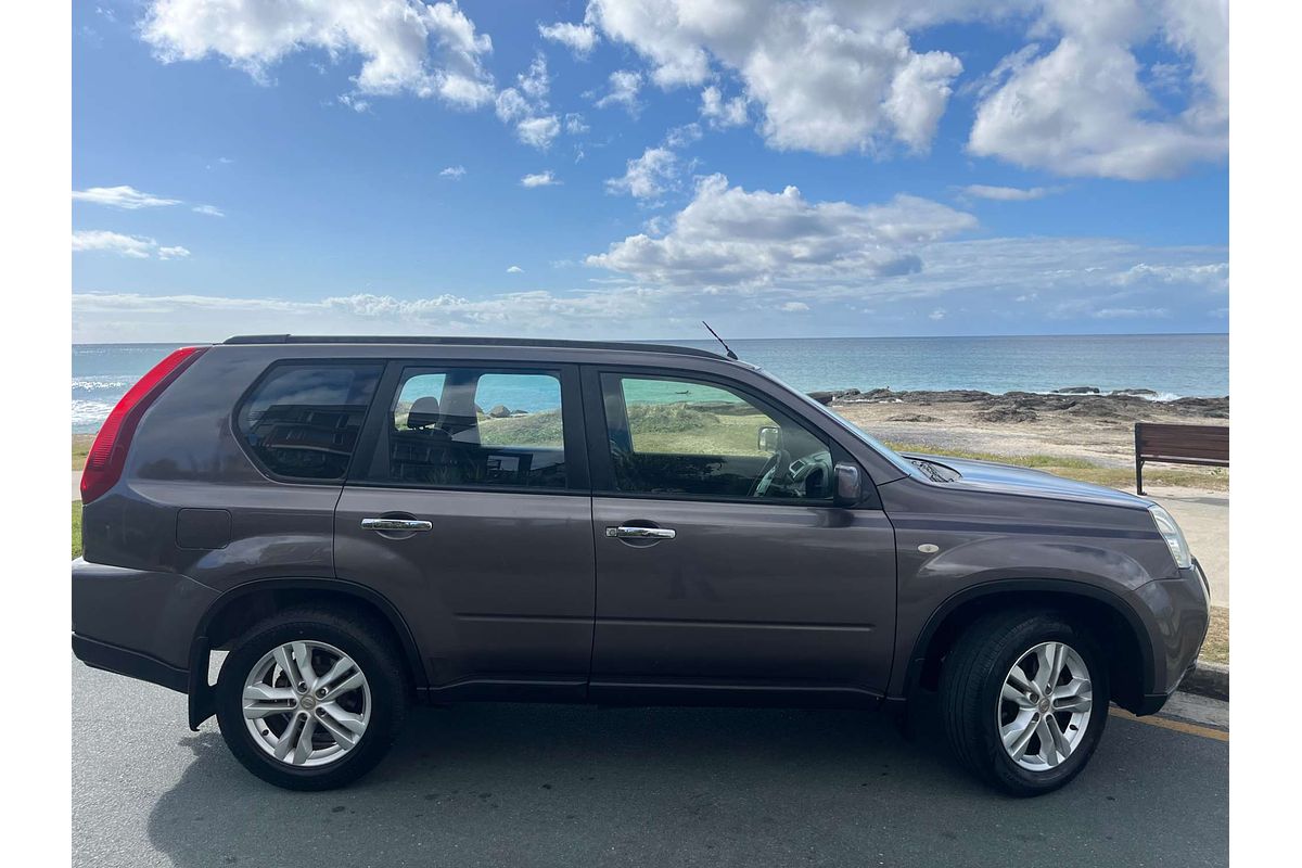 2013 Nissan X-TRAIL ST T31