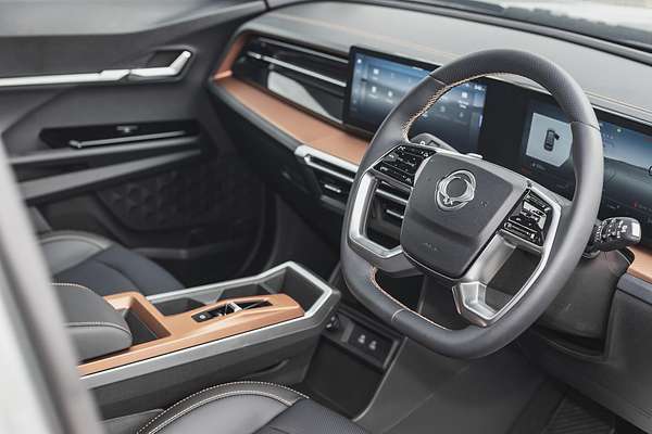 2024 KGM SsangYong Torres Ultimate J116
