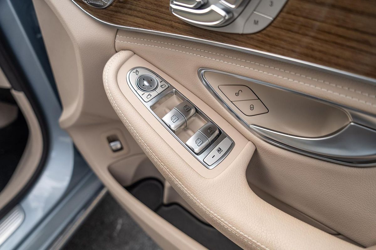 2015 Mercedes-Benz C-Class C250 W205