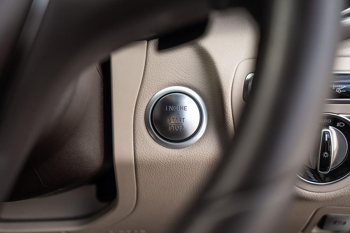 2015 Mercedes-Benz C-Class C250 W205