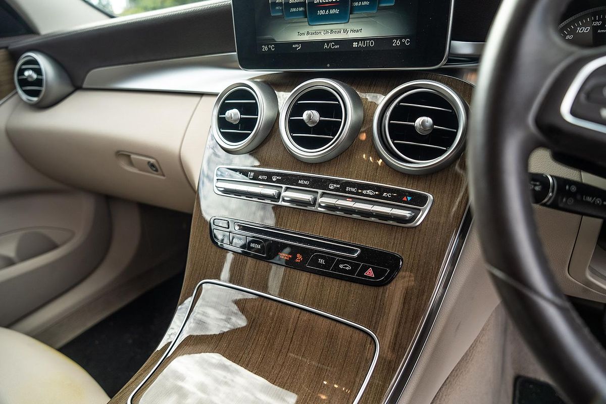 2015 Mercedes-Benz C-Class C250 W205