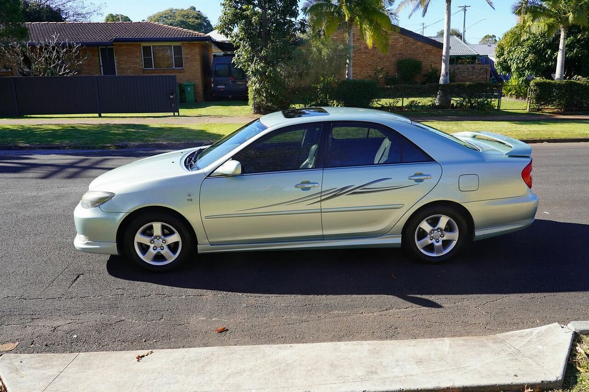 2003 Toyota Camry Azura MCV36R