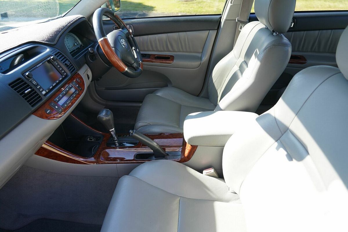 2003 Toyota Camry Azura MCV36R