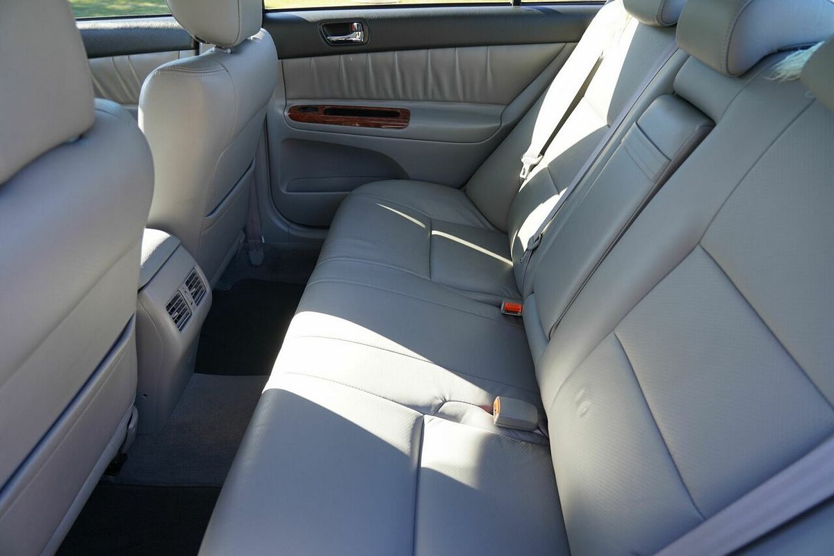 2003 Toyota Camry Azura MCV36R