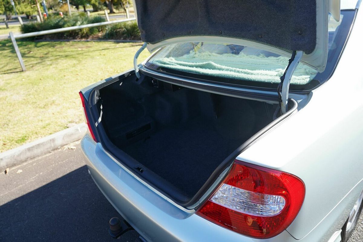 2003 Toyota Camry Azura MCV36R