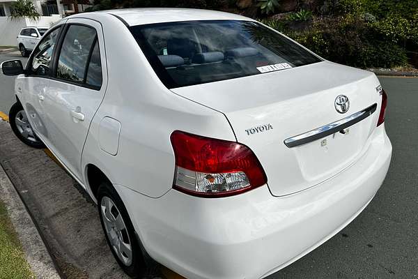 2011 Toyota Yaris YRS NCP93R