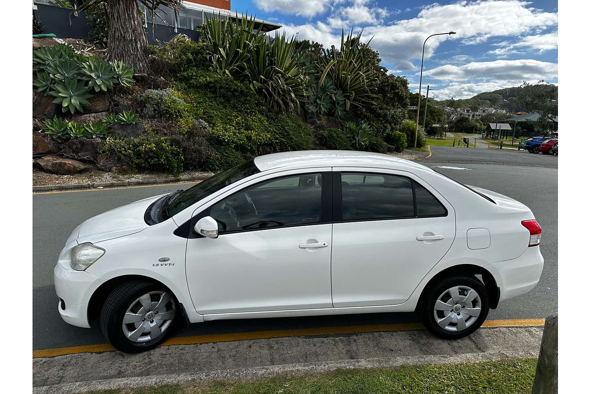 2011 Toyota Yaris YRS NCP93R