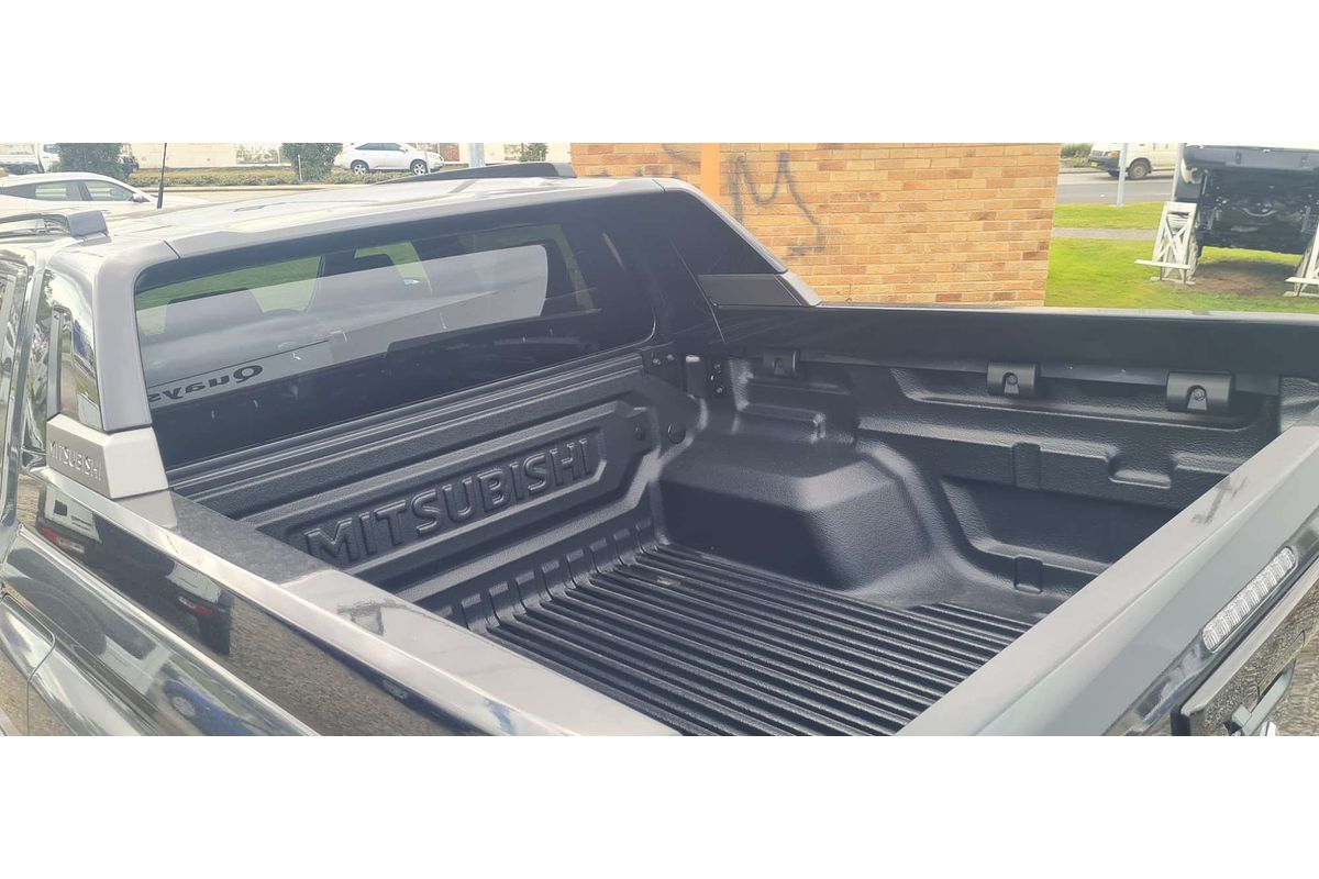 2025 Mitsubishi Triton GSR MV 4X4