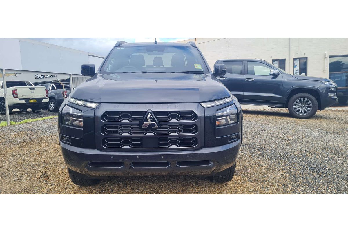2025 Mitsubishi Triton GSR MV 4X4