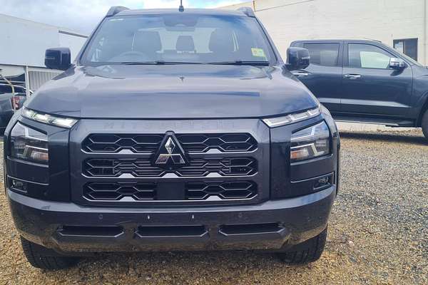 2025 Mitsubishi Triton GSR MV 4X4