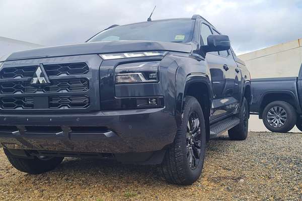 2025 Mitsubishi Triton GSR MV 4X4