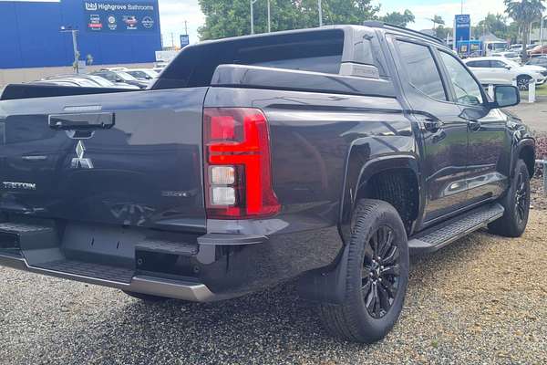 2025 Mitsubishi Triton GSR MV 4X4