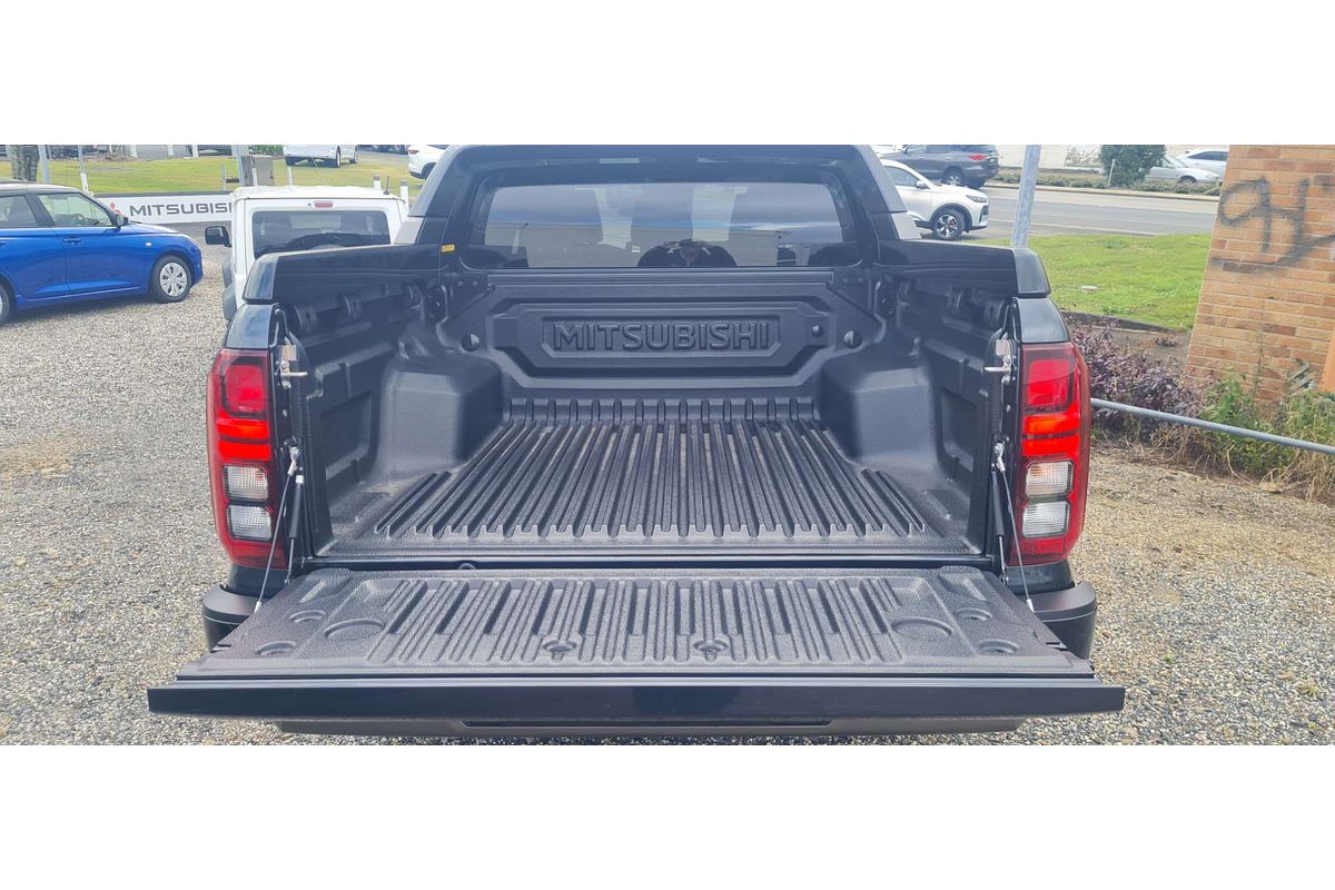 2025 Mitsubishi Triton GSR MV 4X4