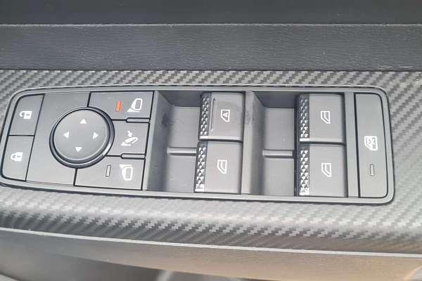 2025 Mitsubishi Triton GSR MV 4X4