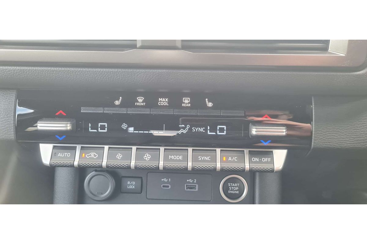 2025 Mitsubishi Triton GSR MV 4X4