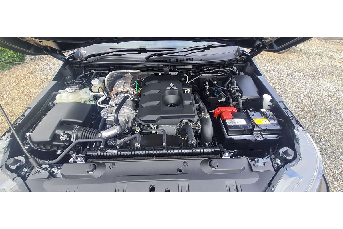 2025 Mitsubishi Triton GSR MV 4X4