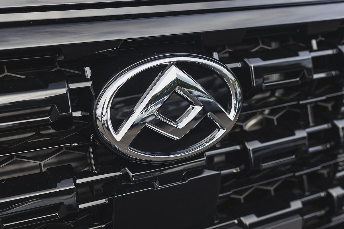 2025 LDV D90 Executive SV9A