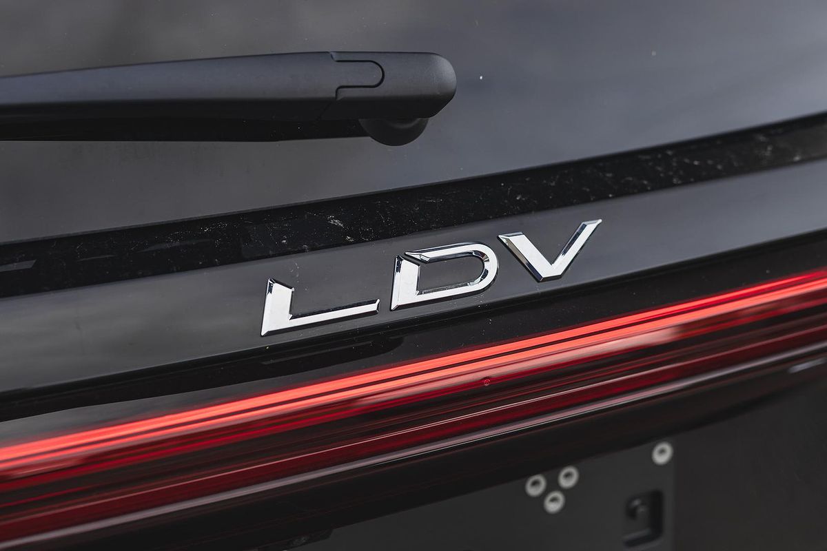 2025 LDV D90 Executive SV9A
