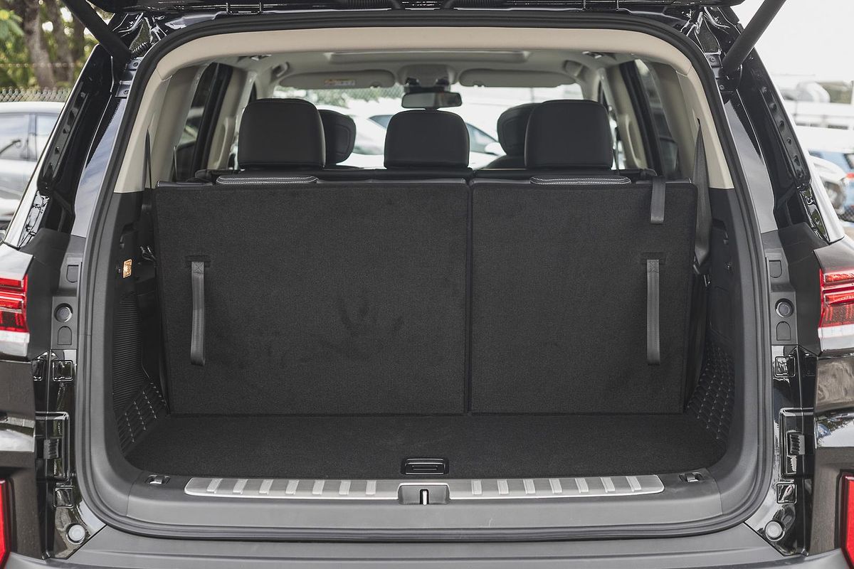 2025 LDV D90 Executive SV9A