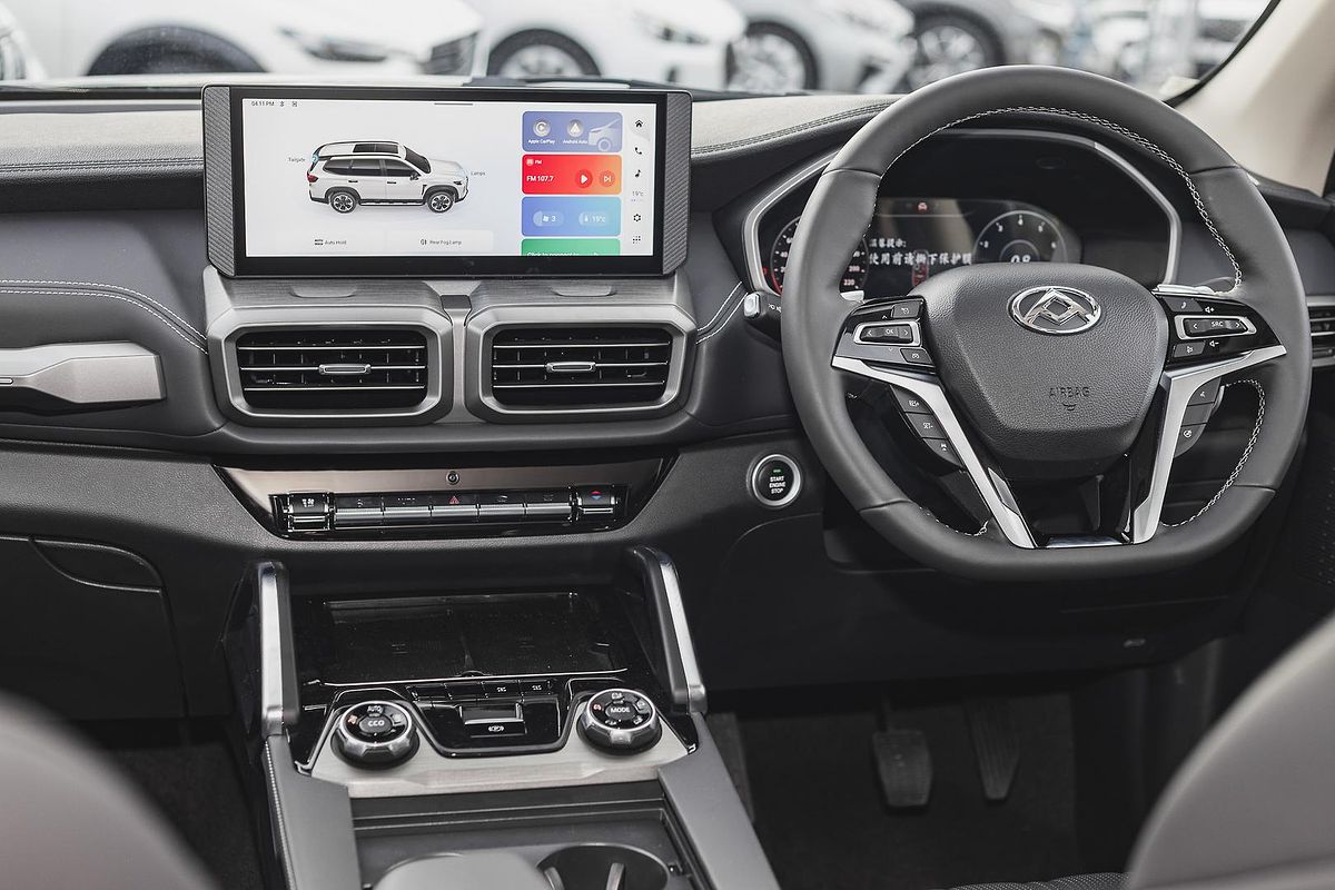 2025 LDV D90 Executive SV9A