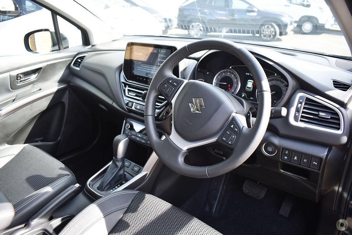 2023 Suzuki S-Cross Plus JYB