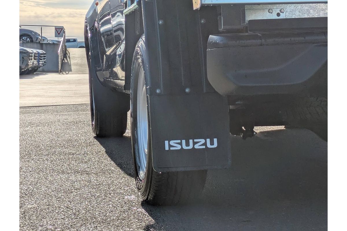 2025 Isuzu D-MAX SX 4X4