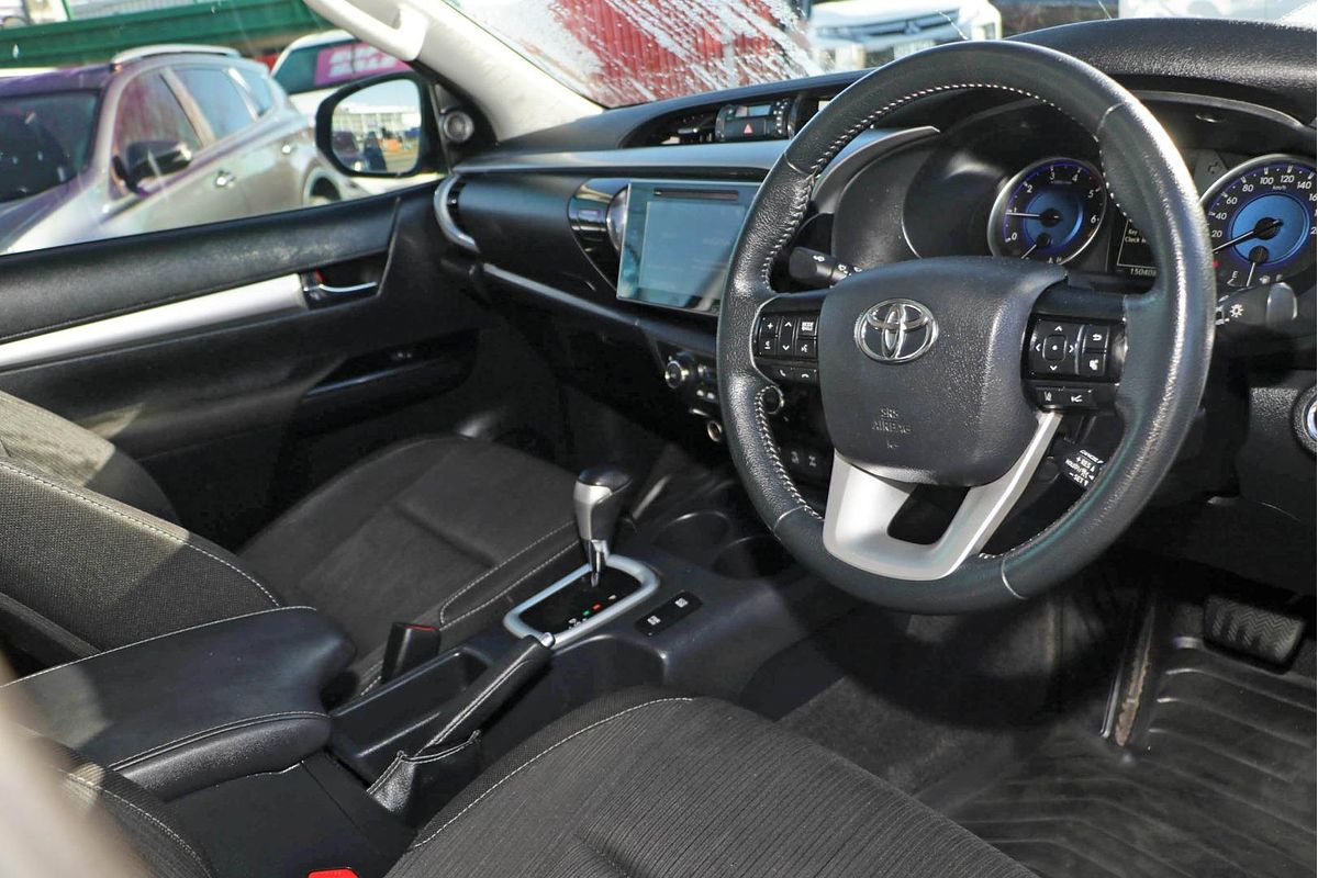 2020 Toyota Hilux SR5 GUN126R 4X4