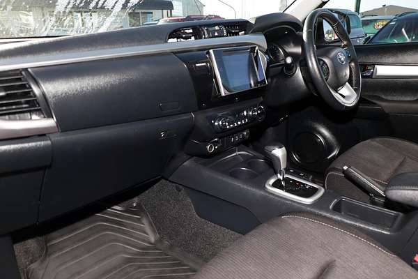 2020 Toyota Hilux SR5 GUN126R 4X4