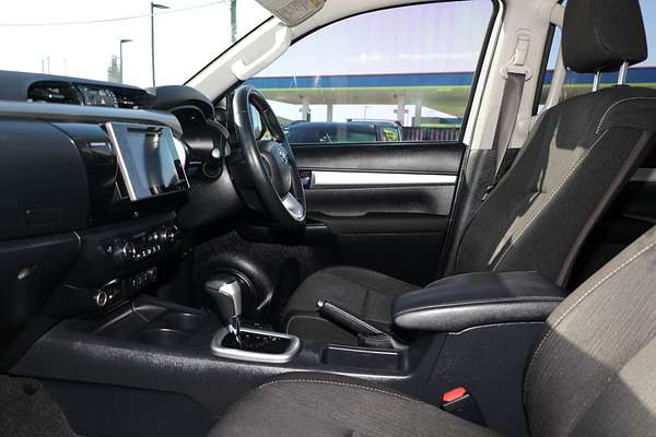 2020 Toyota Hilux SR5 GUN126R 4X4