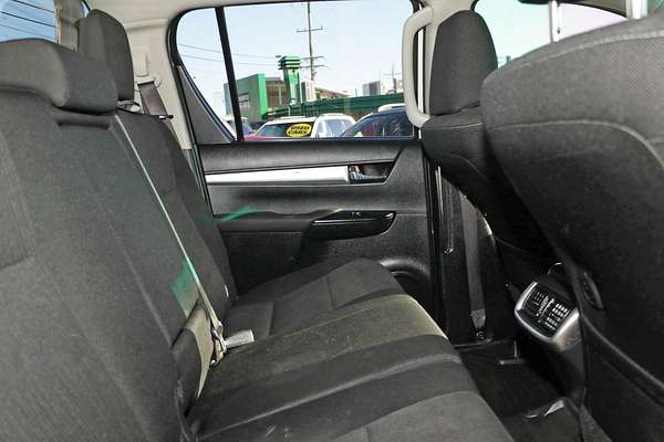 2020 Toyota Hilux SR5 GUN126R 4X4