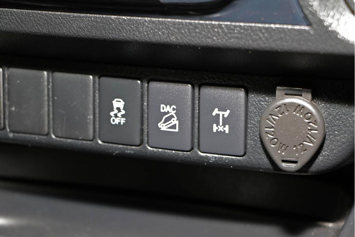 2020 Toyota Hilux SR5 GUN126R 4X4