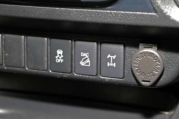 2020 Toyota Hilux SR5 GUN126R 4X4