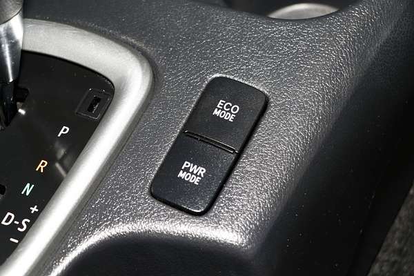 2020 Toyota Hilux SR5 GUN126R 4X4
