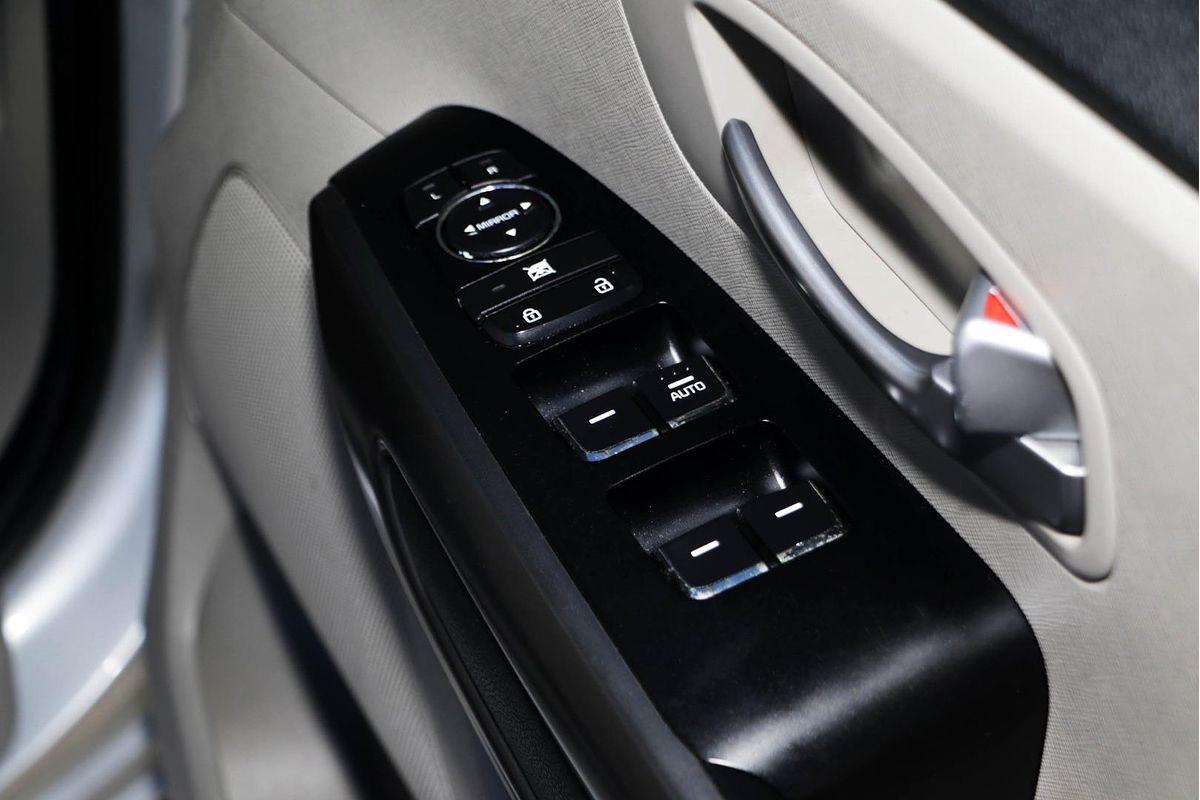 2019 Kia Carnival S YP