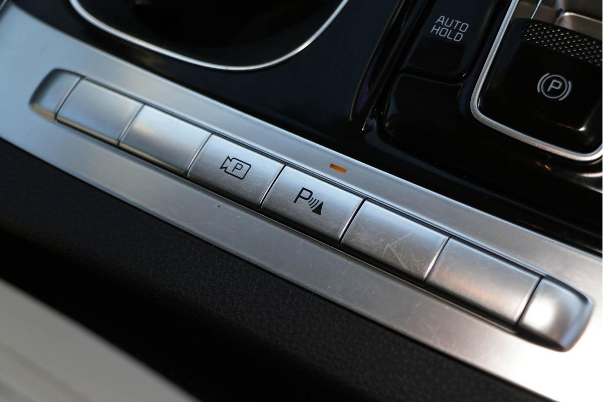 2023 Kia Carnival Si KA4