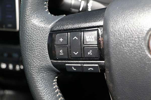 2020 Toyota Hilux SR5 GUN126R 4X4