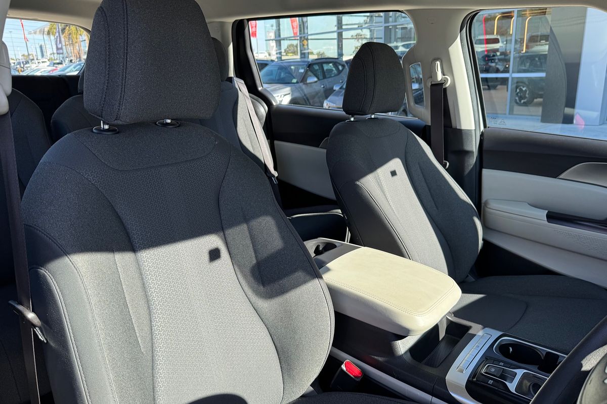 2023 Kia Carnival S KA4