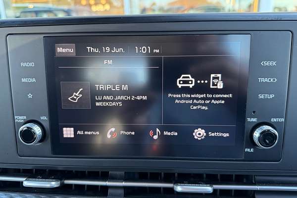 2023 Kia Carnival S KA4