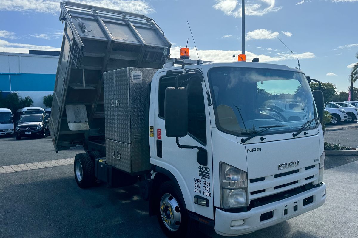 2013 Isuzu NPR 400 MEDIUM TIPPER