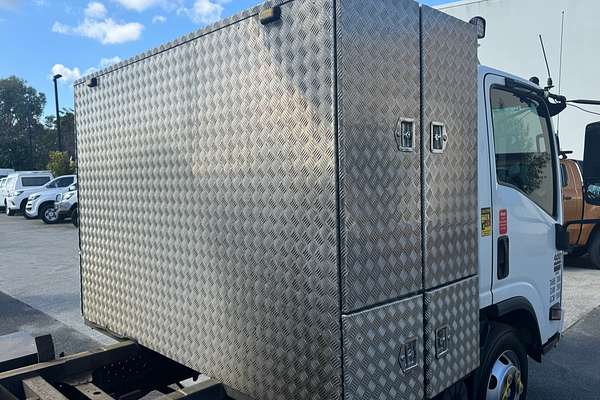 2013 Isuzu NPR 400 MEDIUM TIPPER