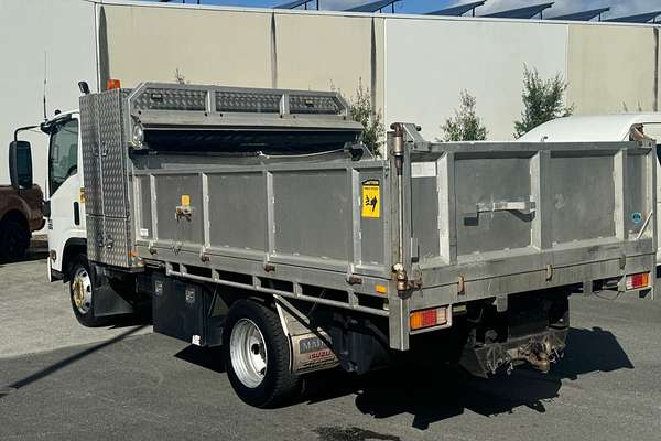 2013 Isuzu NPR 400 MEDIUM TIPPER