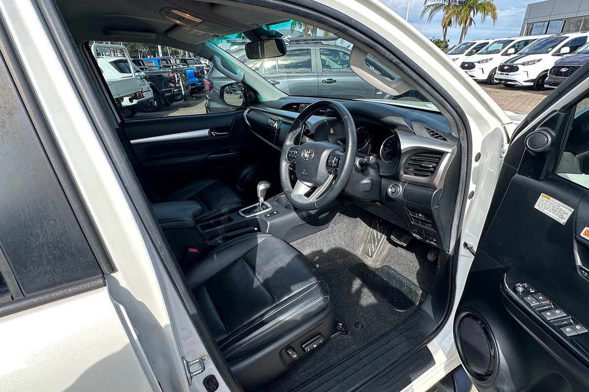 2020 Toyota Hilux SR5 GUN126R 4X4